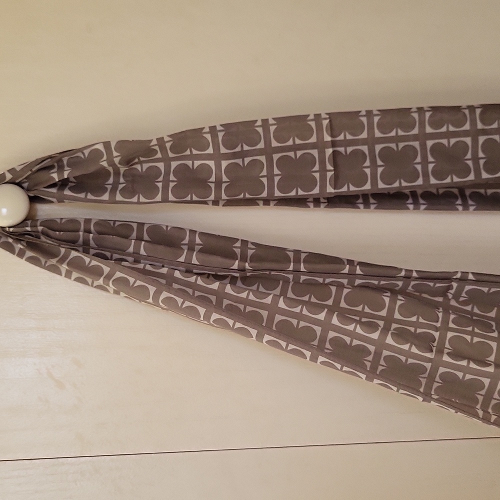 NEW Liz Caliborne Grey Scarf OS